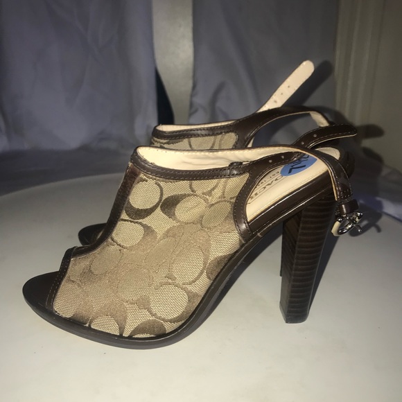 Coach heels - Picture 3 of 4